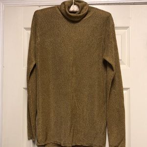 Linda Allard Ellen Tracy metallic gold turtleneck